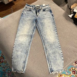 Abercrombie mom jeans